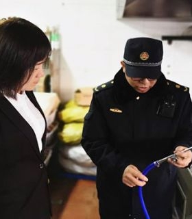 豐臺城管持續(xù)開展燃氣安全專項檢查 責(zé)令改正問題442處